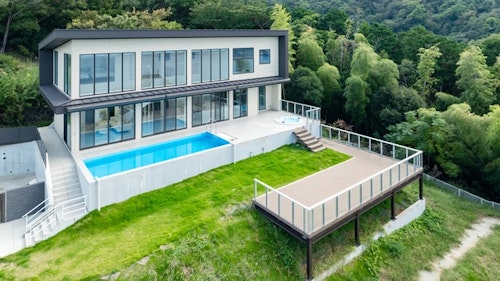 ＳＵＳリゾート　＾