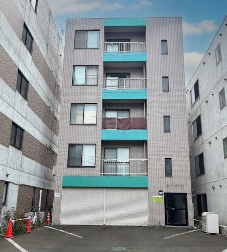 札幌中心部まで地下鉄１５分ＴＯＲＩＴＯＮＥＡＲ５０２　無料駐車場付　最大４名宿泊可能／民泊