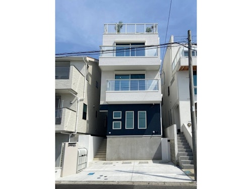 ＡＳＨＩＮＡ　ＢＡＹＦＲＯＮＴ　ＶＩＬＬＡ　＾