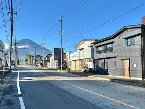 室内サウナ・最大１８名・川面の高級旅館　下吉田・月江寺駅徒すぐ　無料の自転車＆駐車場３台分　＾