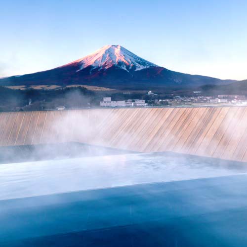 庭園と感動の宿　富士山温泉　ホテル鐘山苑