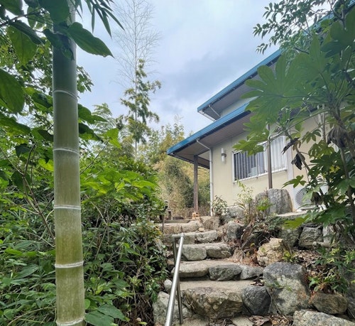 びわ湖畔のゲストハウス「高台の宿 稲家」/民泊