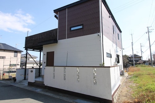 Tomi house・ビーチやスーパーまで徒歩5分の1軒家・ベランダでBBQも! ^