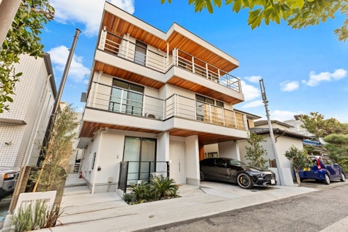 逗子海岸から徒歩２分！海辺の貸し切りアパート　＾