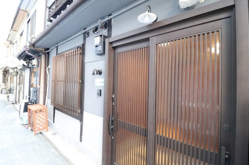 *心斎橋エリア*2階建て完全貸し切り*Wi-Fi完備*観光拠点に最高*/民泊