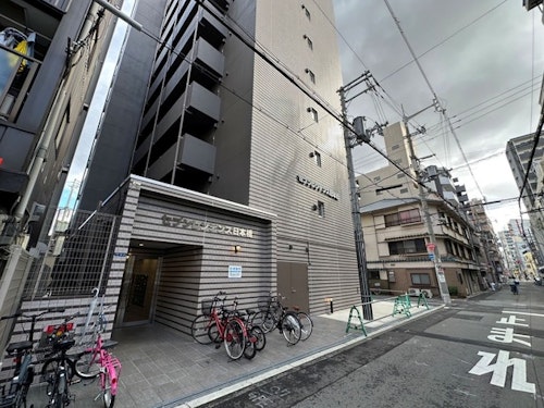 新築で快適!観光拠点にぴったり!黒門市場すぐそば道頓堀徒歩圏内!セブンレジデンス/民泊