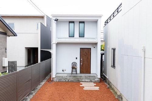 アンティークス岐阜駅東 ^