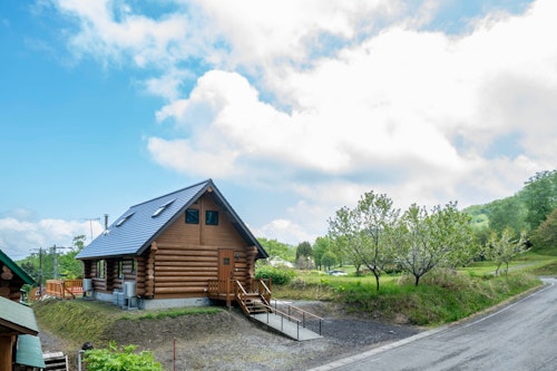 ＬＡＫＥ　ＴＯＹＡ　ＭＯＯＮ　ＨＩＬＬＳ　＾