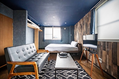 ＳＩＬＫ　ＣＯＵＲＴ　３０１／民泊