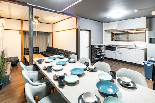 戸建て４ＬＤＫ！１６人宿泊可能！池袋駅から電車で８分、中板橋駅から徒歩５分！／民泊