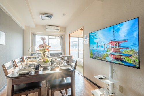 【Ｏｐｅｎ】京セラドーム３　無料駐車場／ＵＳＪ・難波　電車．車て&#12441;１０分／民泊