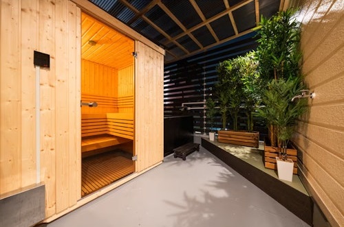 Ｒ　弁天町　真／民泊