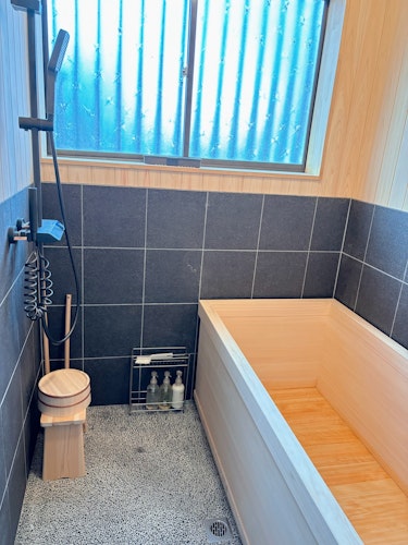 Ｔ３０１桜山八幡宮を望む町屋宿｜古い町並み＆朝市徒歩圏｜最大６名泊可　＾