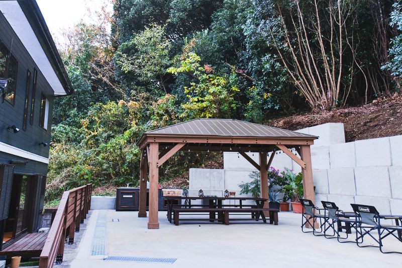 Little Hermit by SANA