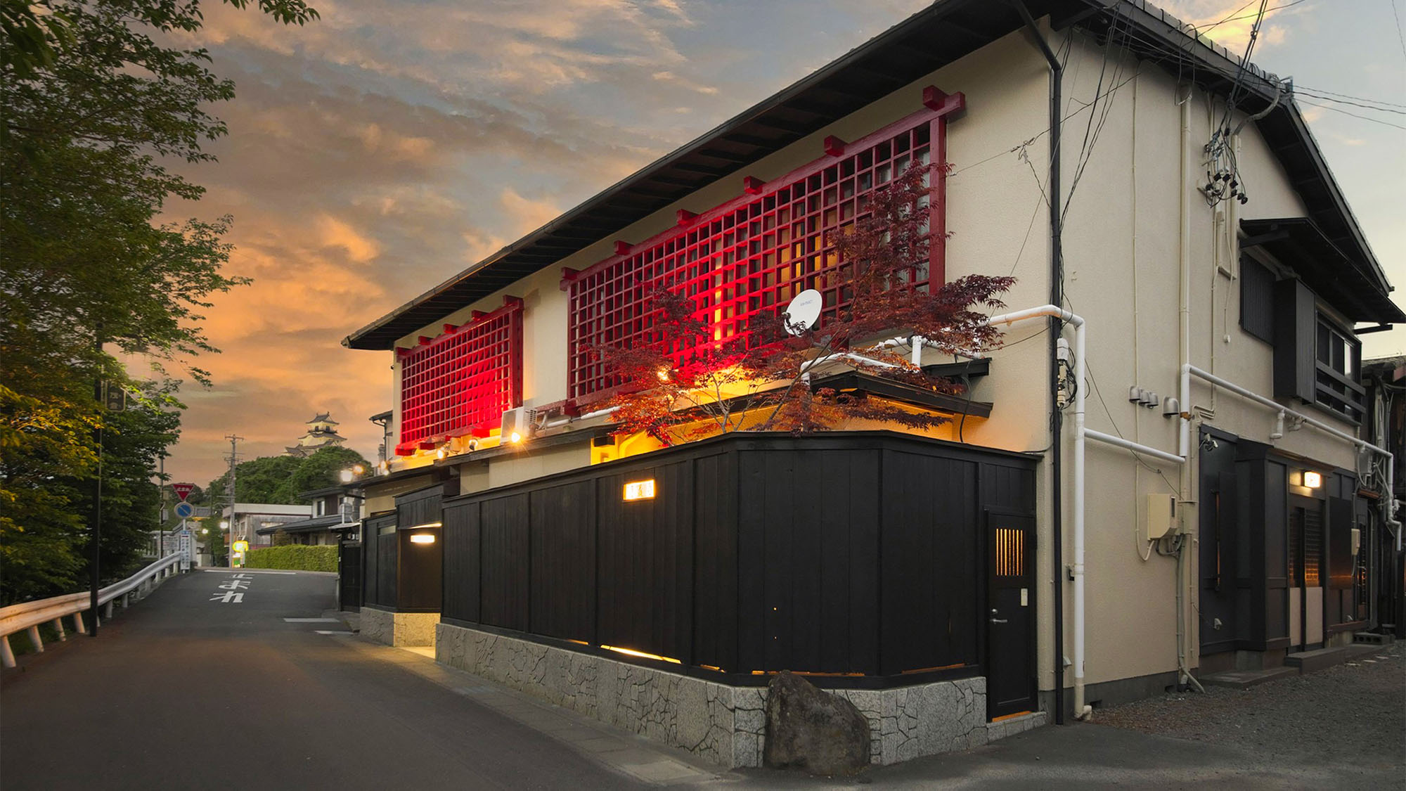 割烹旅館　月茂登