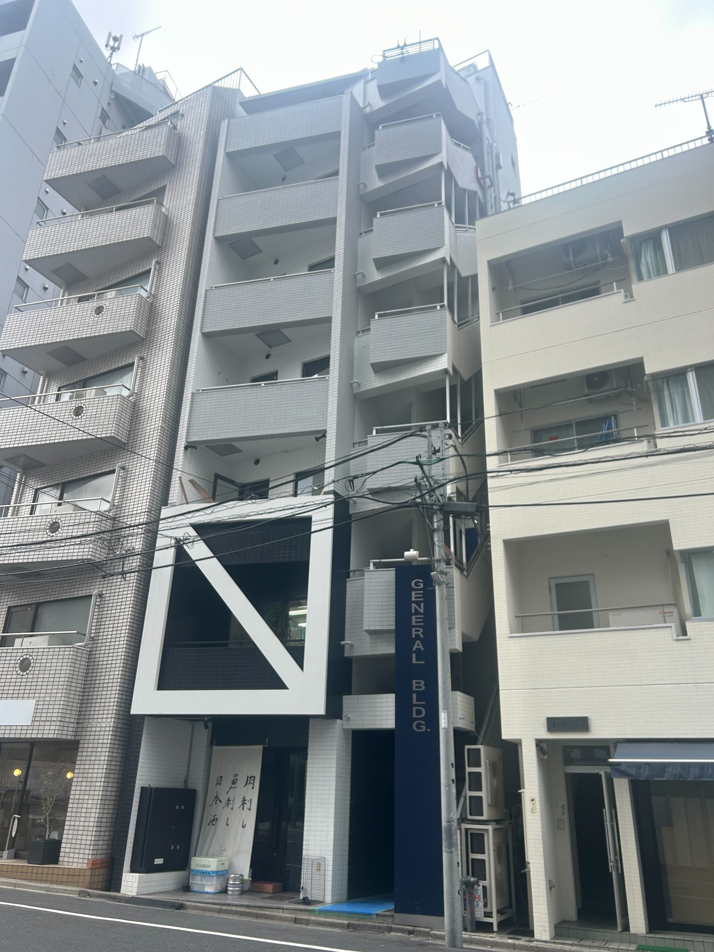 ｉｌｌｉ　Ｌａｙ　ＳｈｉｂｕｙａーＥｂｉｓｕ