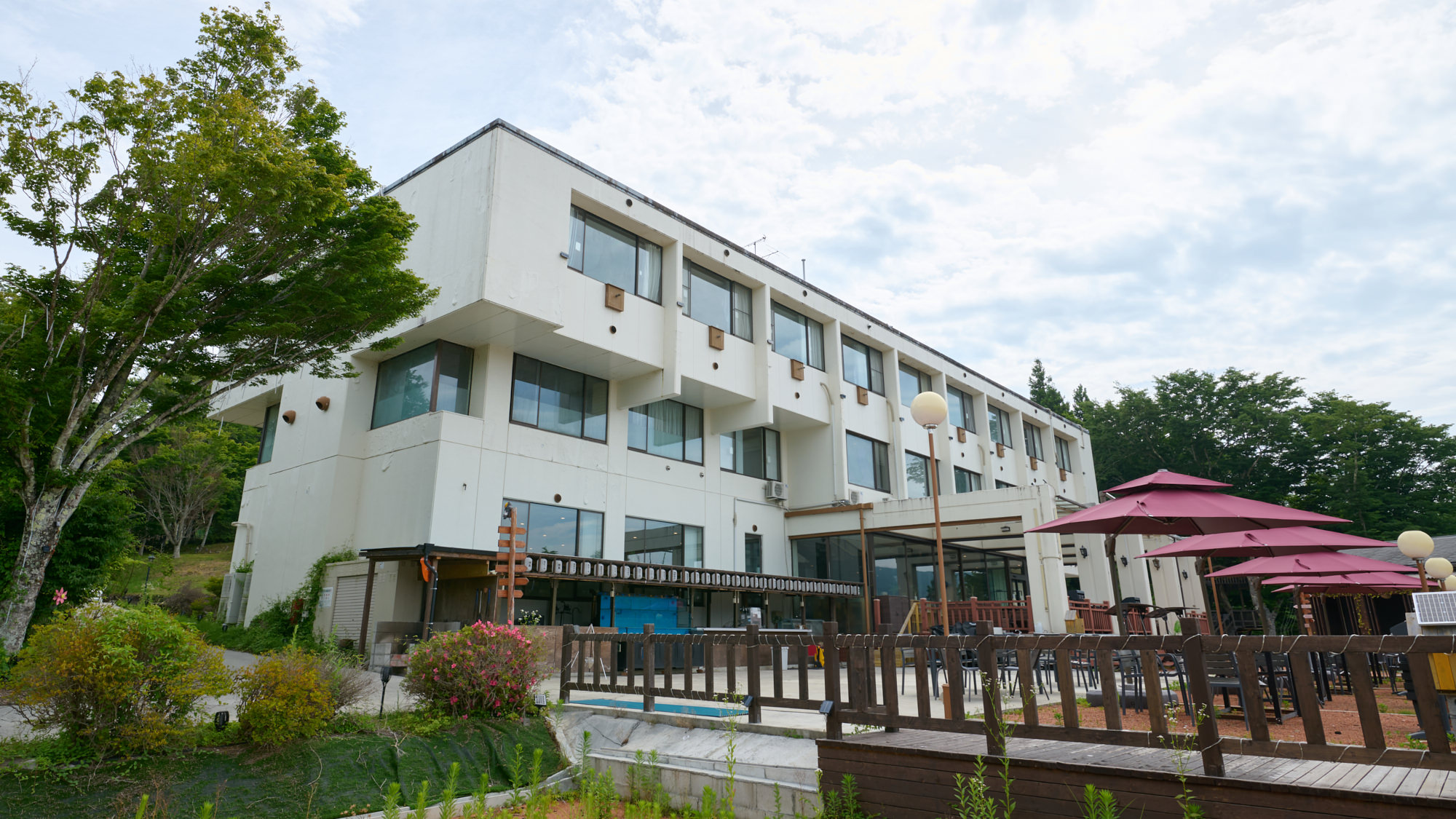 Ｇｏｄｅｒｅ　ｈｏｔｅｌ　富士山中湖　Ｔａｂｉｓｔ