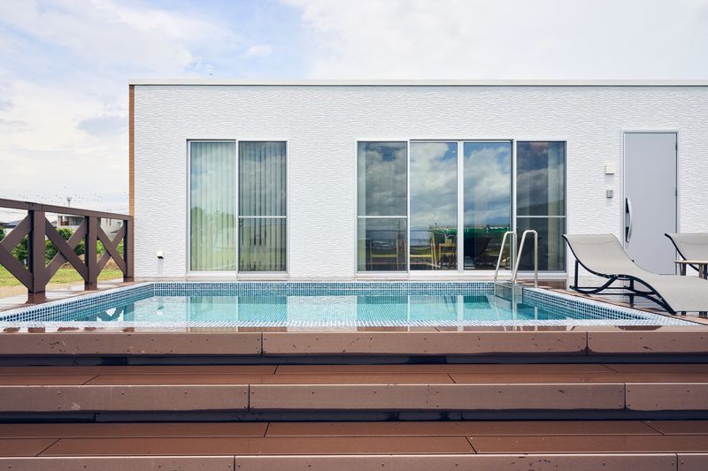 LONG VACATION RESORT