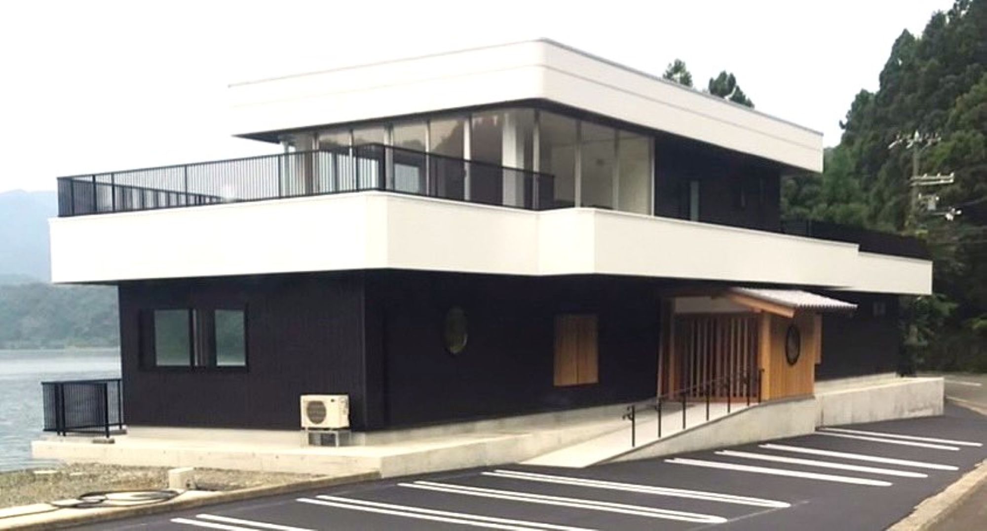 ゲストハウス 「ラシュラン」