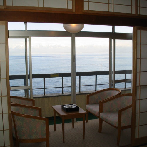 氷見温泉郷　くつろぎの宿　うみあかり