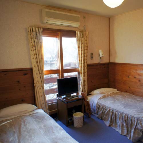 ペンション　アザミ