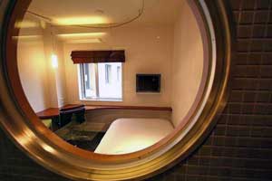 ｔｈｅ　ｂ　赤坂（ザビー　あかさか）