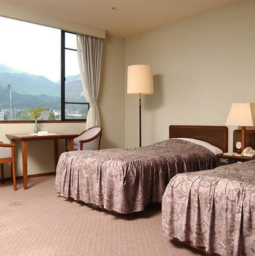 由布院温泉　ゆふいんホテル秀峰館