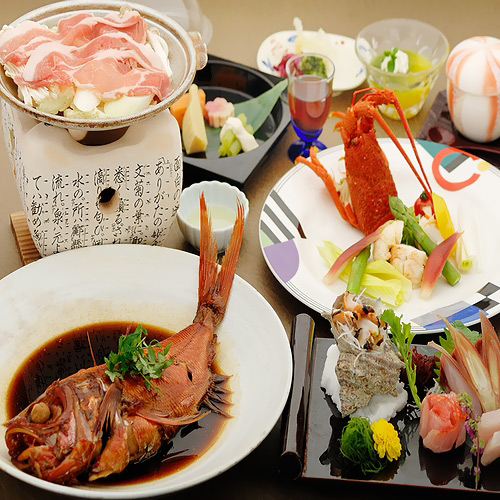 伊豆熱川温泉　六つの貸切風呂を湯めぐり　ふたりの湯宿　湯花満開