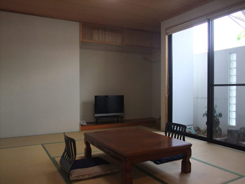 八代駅前　球磨川旅館