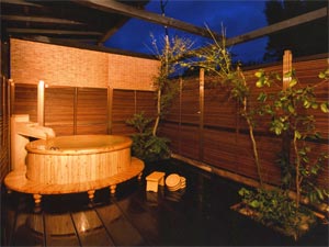 嬉野温泉　お宿　紅舎宮（くじゃく）