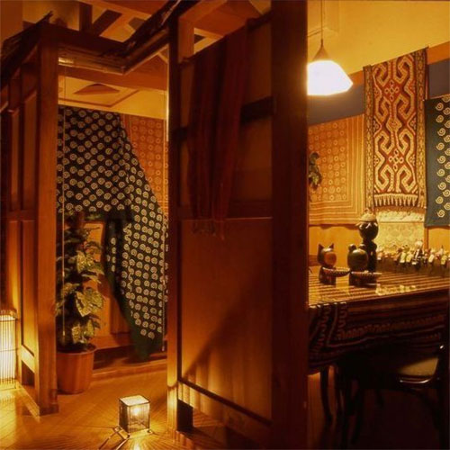 ベル・ザ・キャット　貸切温泉５サウナ付２豚しゃぶお酒食べ飲み放題