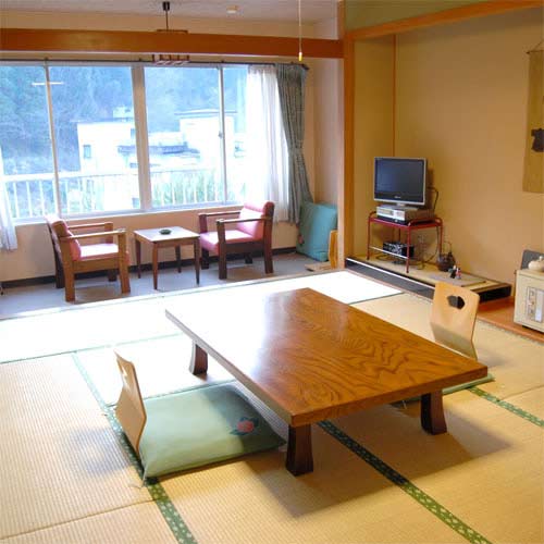 宝泉寺温泉　ペットと泊まれる宿　季の郷　山の湯