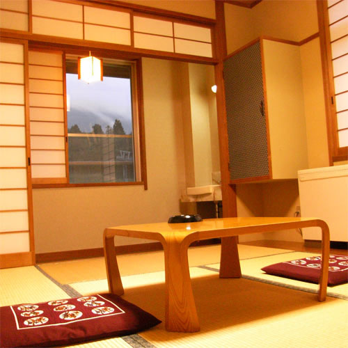 大山ビューハイツ　大山北壁目前の宿