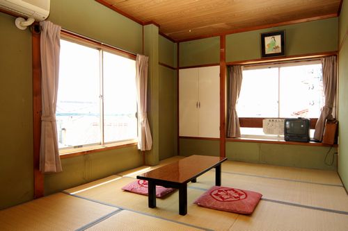 日間賀島 民宿・釣船すずらん