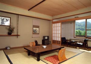 志賀高原熊の湯・硯川温泉　にごり湯の宿硯川ホテル