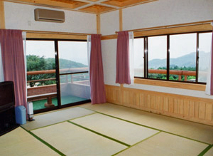 美女塚山荘 <対馬>