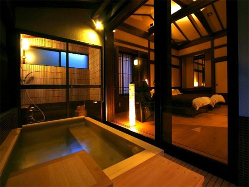 水上温泉　蛍雪の宿　尚文
