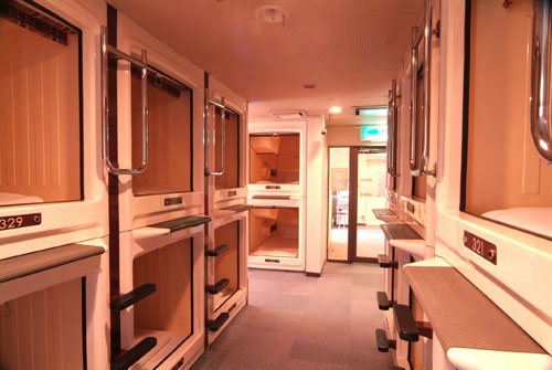 カプセル＆サウナ　池袋プラザ