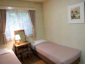 箱根強羅温泉　コージーイン　箱根の山