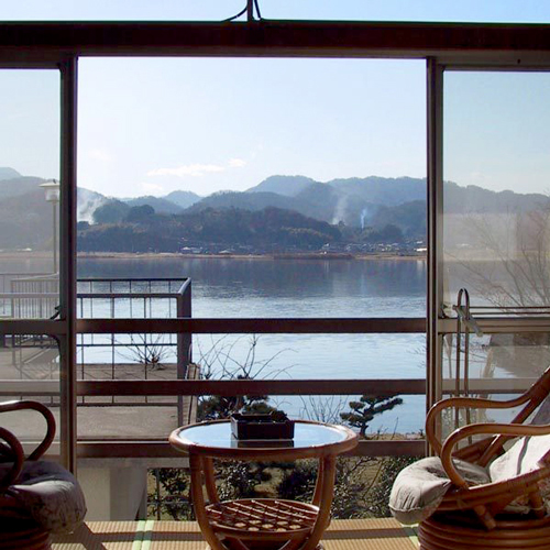 水景色の指定席　湖屋（ＫＯＹＡ）