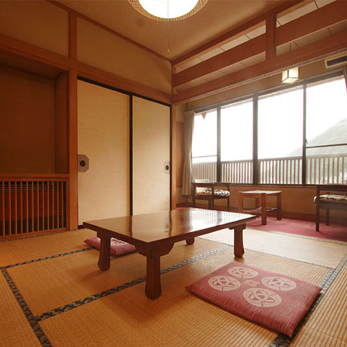 信州鹿教湯温泉　かつら旅館