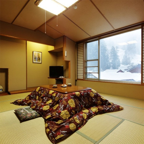 津南駅前温泉　花とほたる　湯のさと　雪国