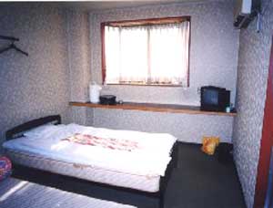 ビジネスホテル岩倉