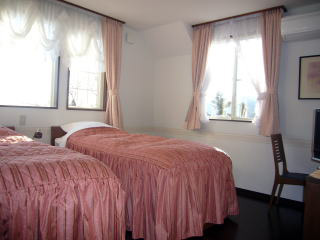 伊豆高原温泉　カントリーイン　ピーウィット