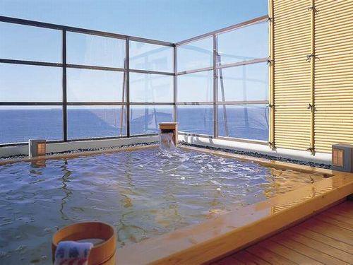 内海温泉　浜辺のホテル　松涛