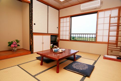 伊勢志摩 国府白浜海岸 活魚民宿 豊