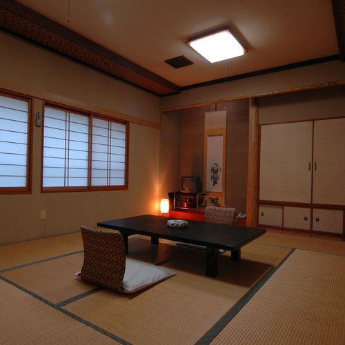 村杉温泉 割烹旅館 室町