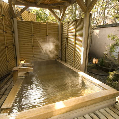 由布院温泉　かほりの郷　はな村