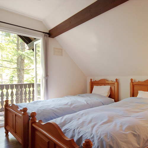 グランピングリゾート　フェーリエンドルフ