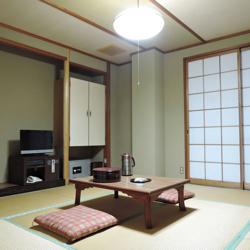 ハチ北温泉 旅館 さかえ